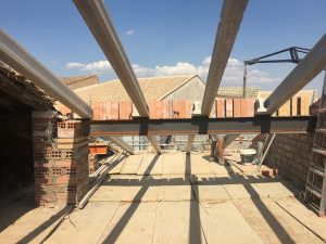 Construcción. Huerva Gestión Integral de la construcción. Sariñena, Huesca, Barcelona.